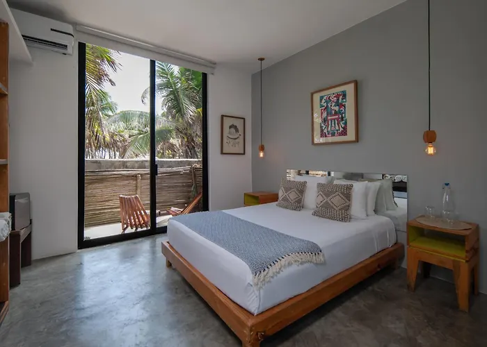 Tropicalito * Tulum Pueblo