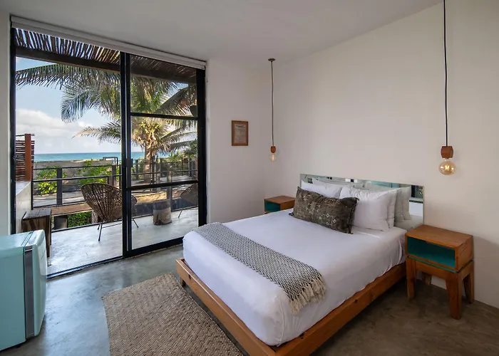 Tropicalito * Tulum Pueblo